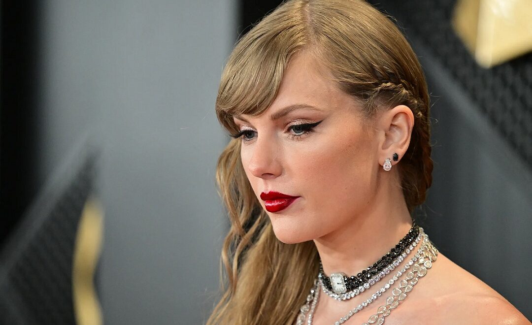 how old is Taylor Swift