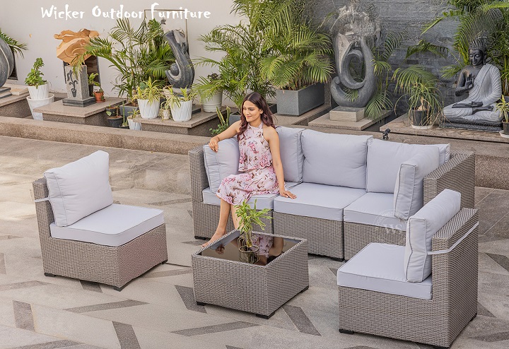 wicker outdoor furniture